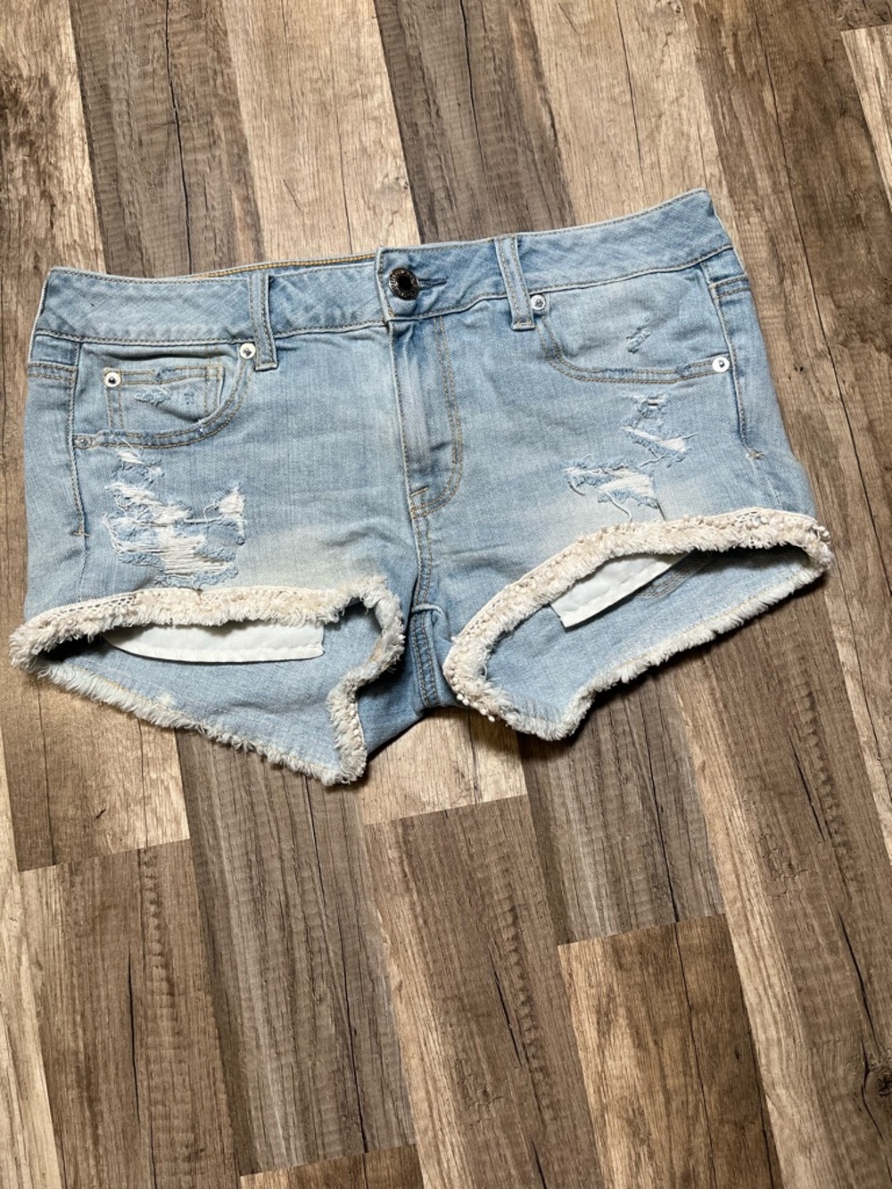 American Eagle Shortie Distressed Denim Shorts Lace Crochet Trim Size 10 - Picture 4 of 16